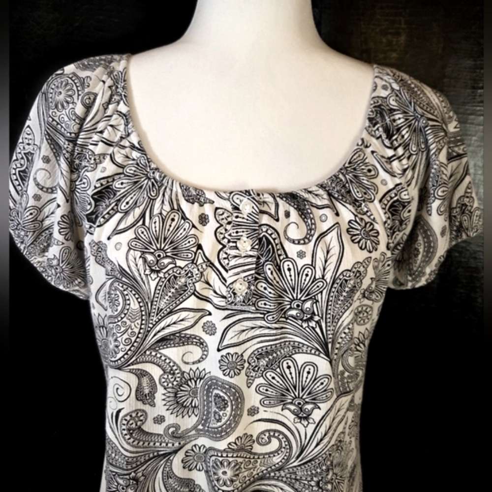 Susan Lawrence Black And White Paisley Short-Sleeved Top Size Small - Picture 3 of 8